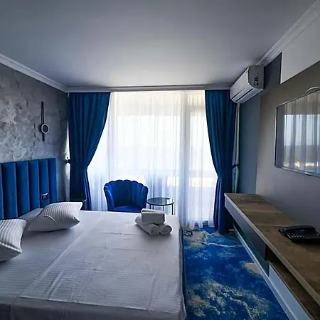 Hotel Topaz 4* Cap Aurora 4*
